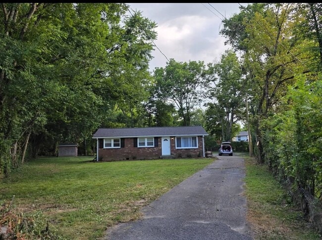 Building Photo - 3723 Wharton Dr