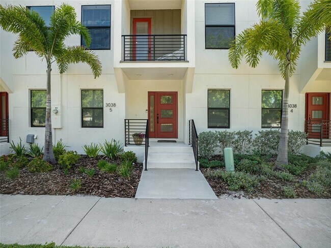 Foto del edificio - 3038 W Napoleon Ave