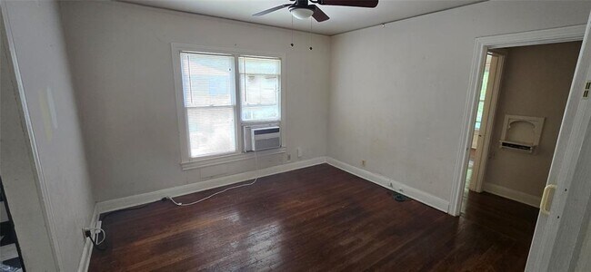 Foto del edificio - 920 E 37th St