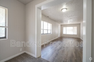 Building Photo - 276 W 700 N