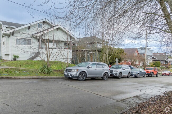 Building Photo - 1226 Gregory Way