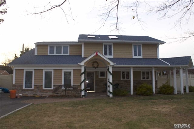 Primary Photo - 37 Glen Ln