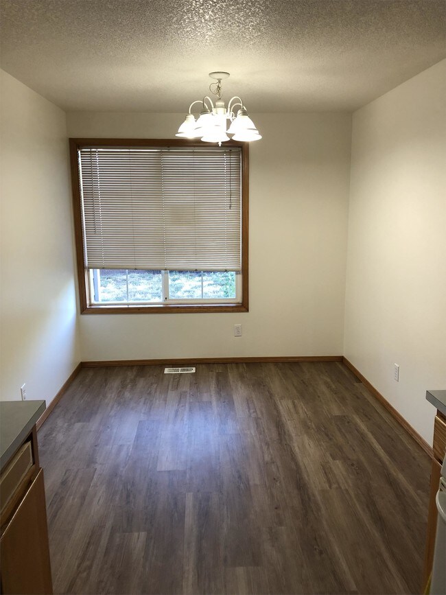 Foto del edificio - 34265 E Columbia Ave