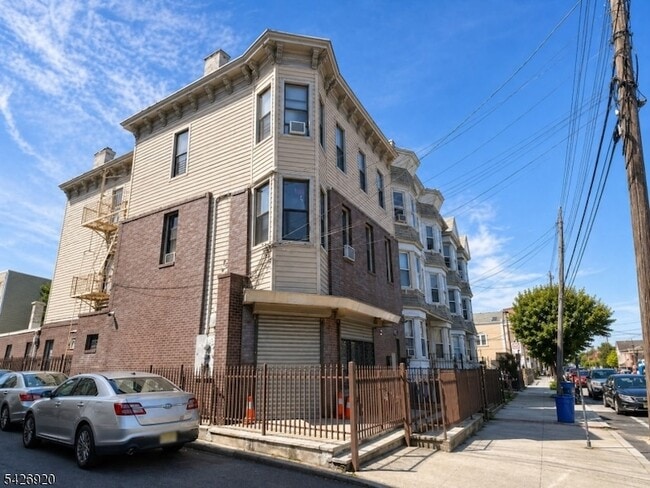Photo - 840 Mount Prospect Avenue Unit 1 Apartments
