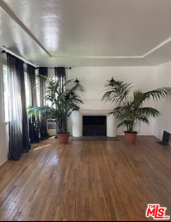 Foto del edificio - 10703 Bloomfield St