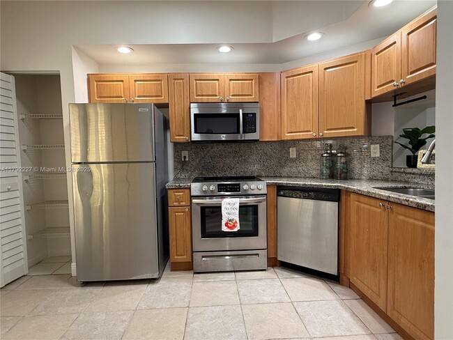Building Photo - 8819 SW 130th Pl