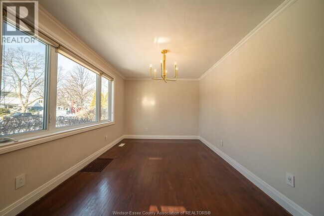 Photo du bâtiment - 1748 Kildare Rd