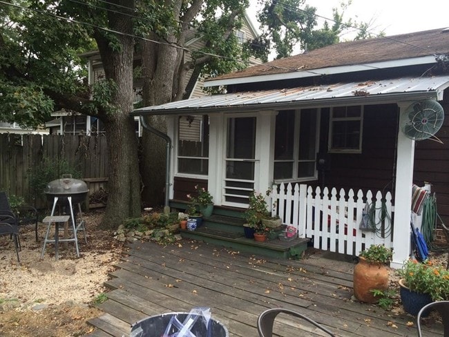 Building Photo - 1502 Claremont Ave