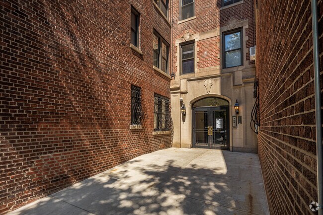 Building Photo - 57 W 93rd St