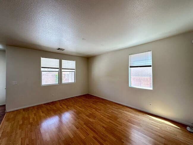 Foto del edificio - SUNSET RIDGE NORTH