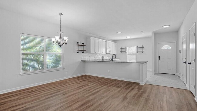 Foto del edificio - 5504 Wellesley Ave