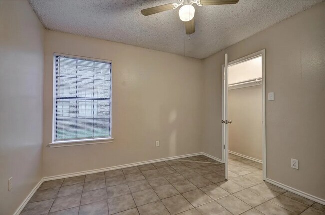 Foto del edificio - 1912 Bernice St