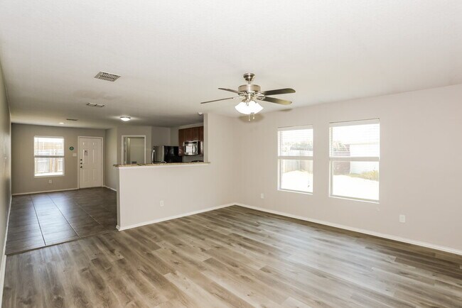 Foto del edificio - 1520 Castle Ridge Rd