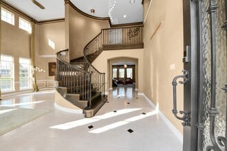 Building Photo - 5410 Deerbourne Chase Dr