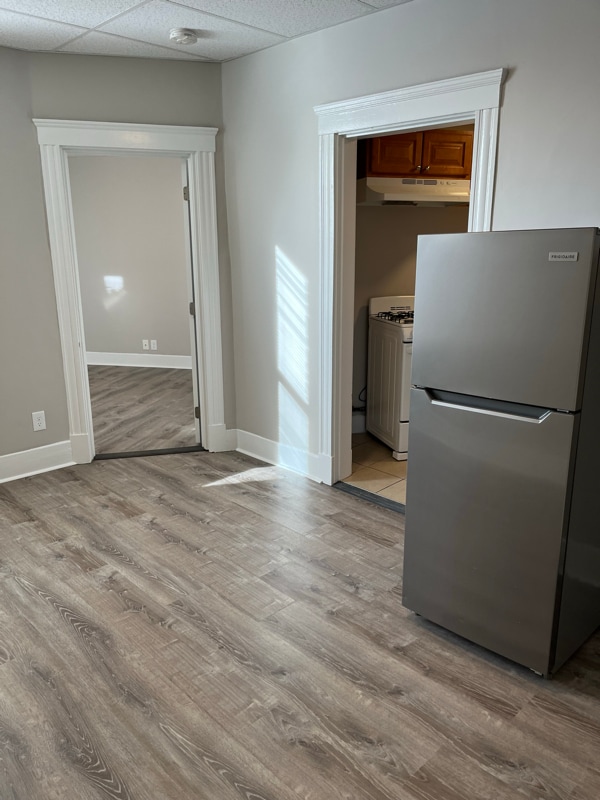 Building Photo - 93 White St