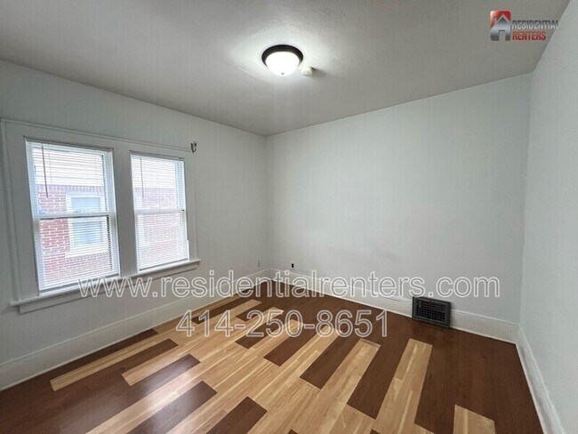 Foto del edificio - 2728 N 47th St