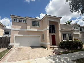 Building Photo - 10873 NW 53rd Ln