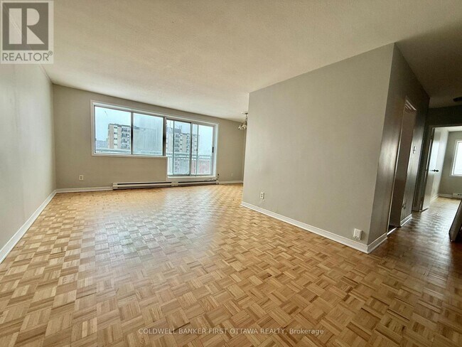 Building Photo - 1435 Morisset Ave