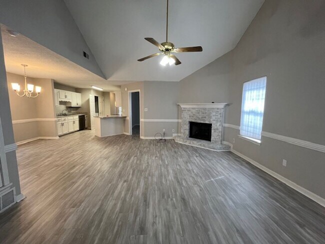 Foto del edificio - Renovated 2 Bedroom 2 Bath Home for Rent!