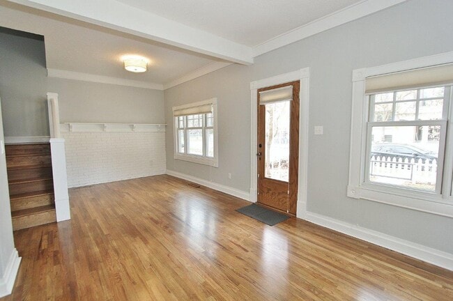 Building Photo - Charming Cottage Style North End Home