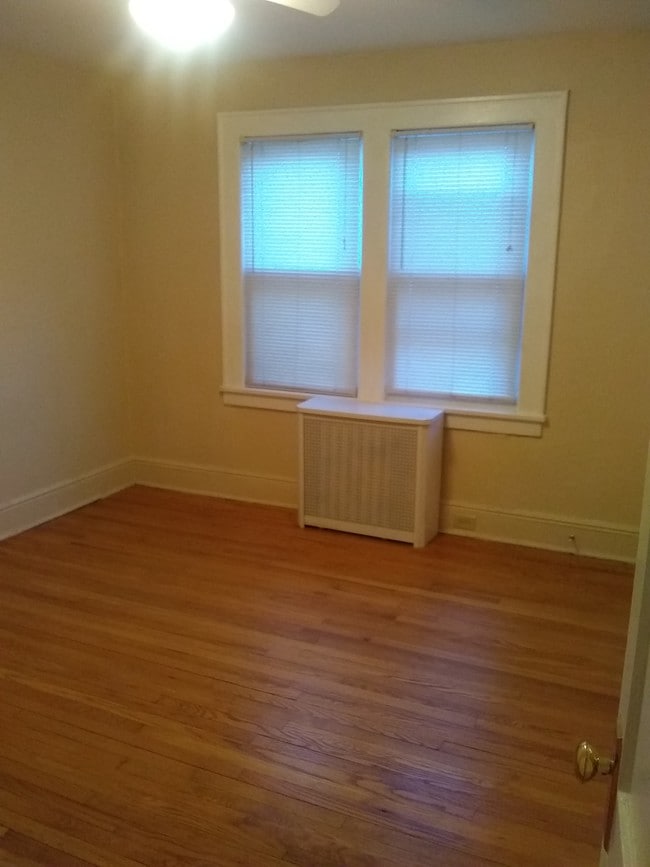 Bedroom - 720 E 2nd Ave