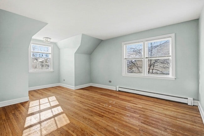 Building Photo - 6550 W Ebinger Dr