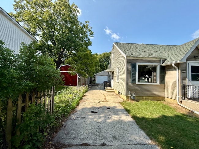 Building Photo - 2114 N 23rd St