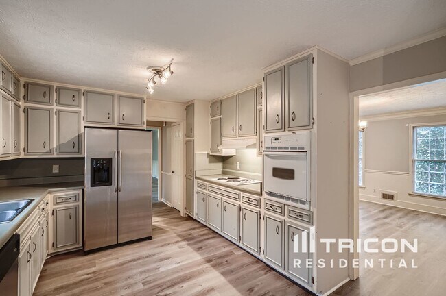 Building Photo - 1337 Arlene Ct SW