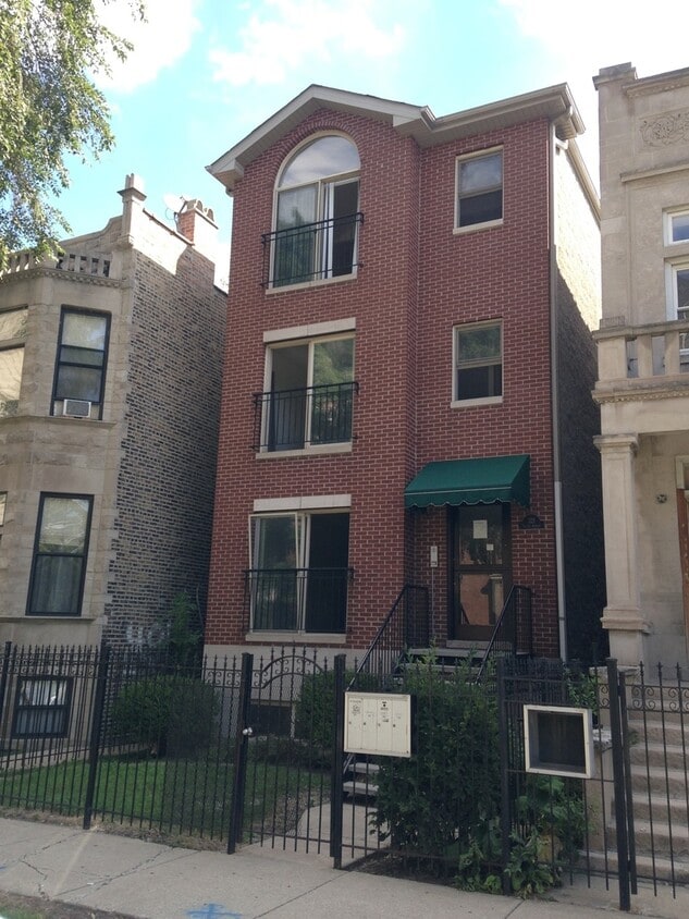 Primary Photo - 321 S Albany Ave