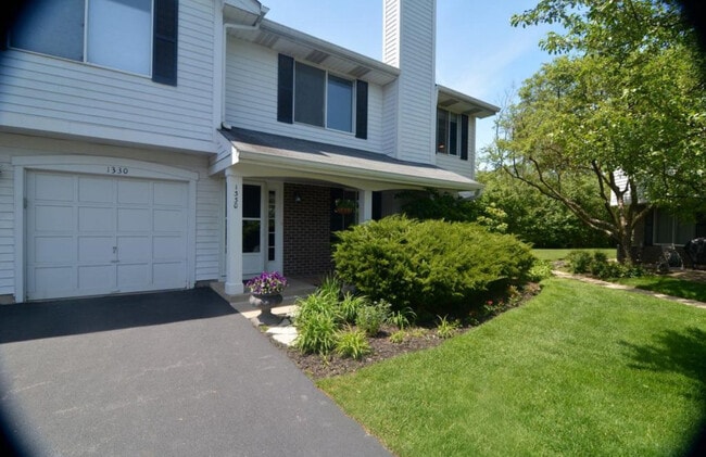 Building Photo - 1330 Barclay Ln