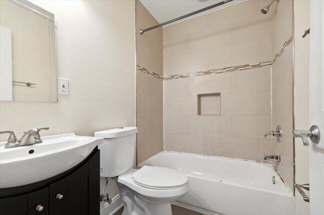 Foto del edificio - 1424 Willington St