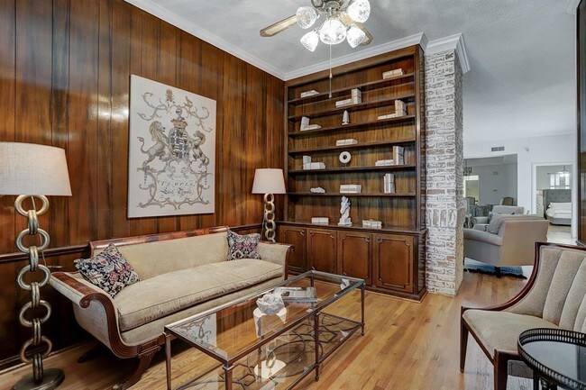 Foto del edificio - 4012 Breakwood Dr