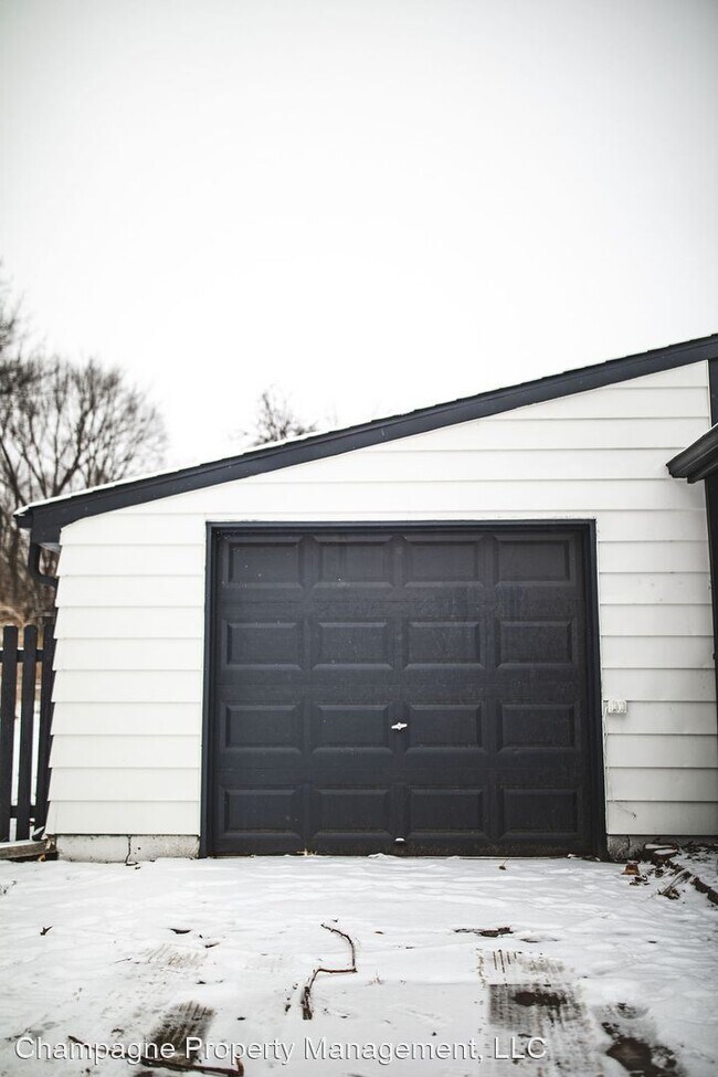 Foto del edificio - 5 br, 2 bath House - 8214 Ruskin Way