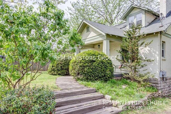 Building Photo - COMING SOON!! Lovely and spacious 4 bedroo...