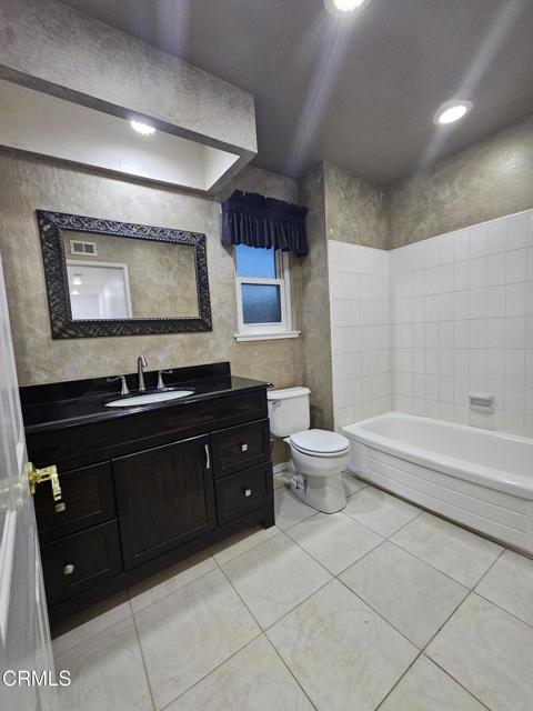 Foto del edificio - 1930 Adrian St