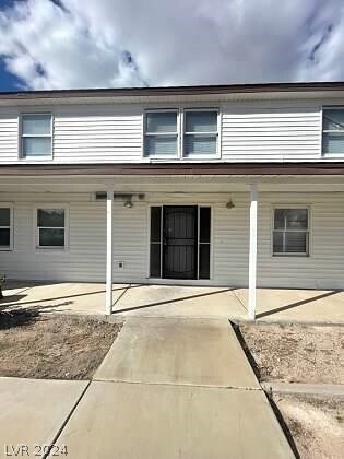 Building Photo - 1590 Mustang Dr