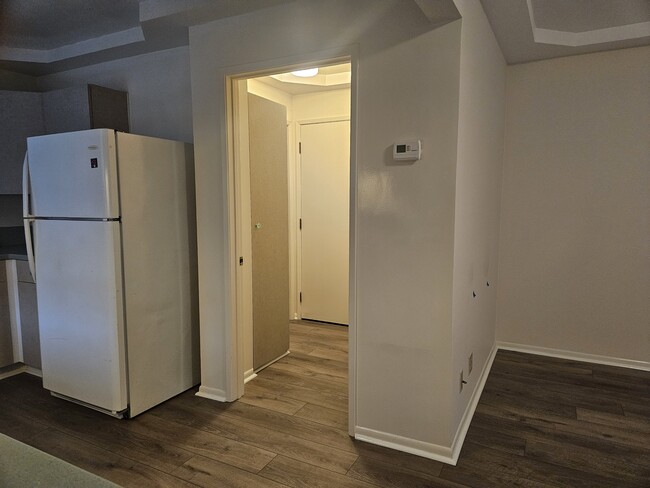 Entry to laundry area - 3495 Redwood Ave