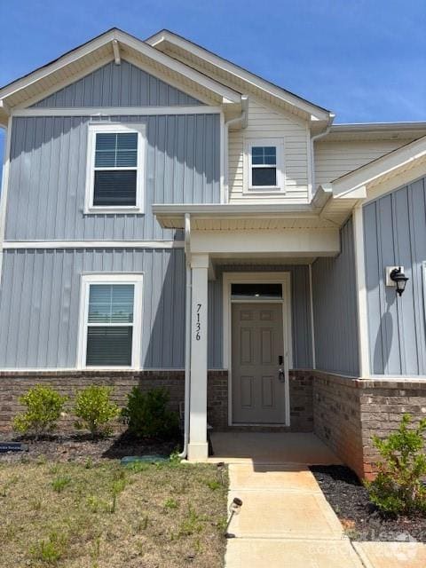 Building Photo - 7136 Maple Run Cir