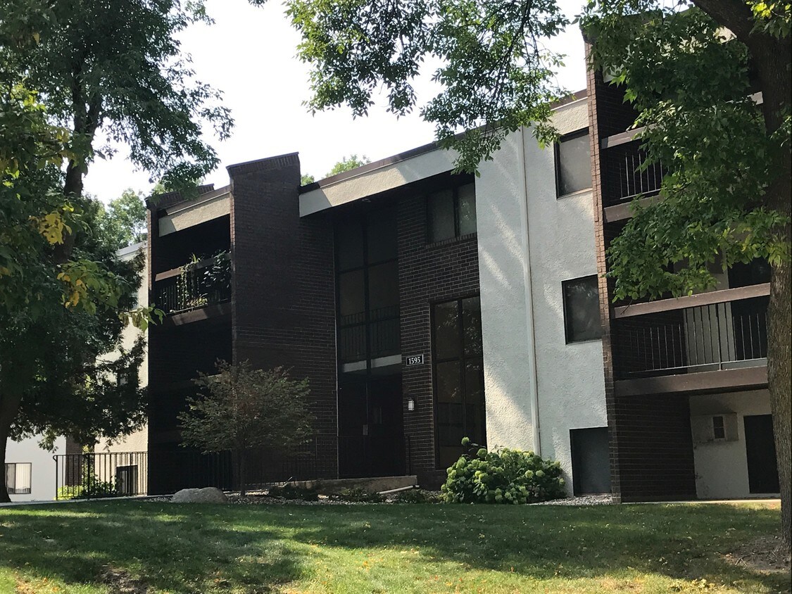 Barbary Knoll Apartments Chaska, MN