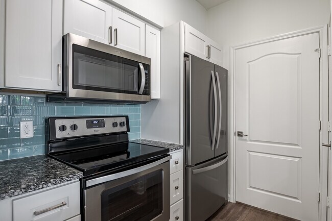 Building Photo - Walnut Hill Las Colinas