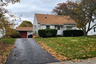 Building Photo - 108 Glenbrook Rd