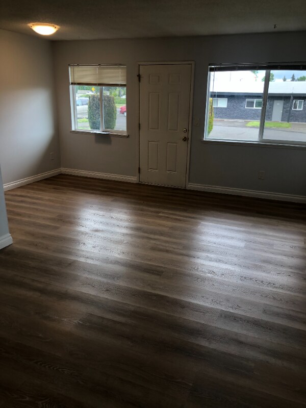 Foto del edificio - 8000 NE Hwy 99