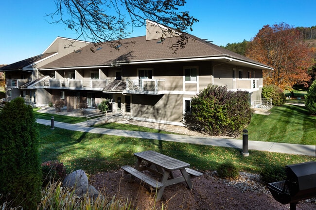 Building Photo - Cedar Glen Apartments (Phase I and II)