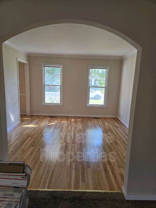 Building Photo - 11812 Marnelan Pl