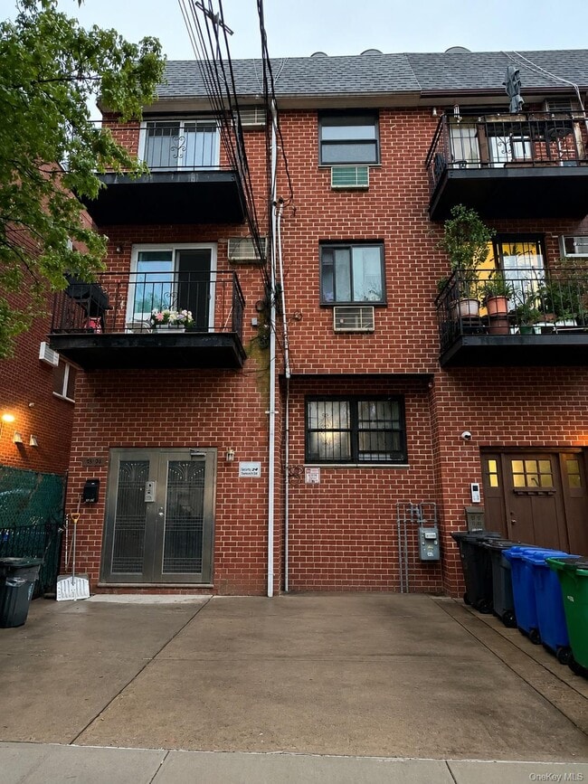 Building Photo - 57-74 Xenia St