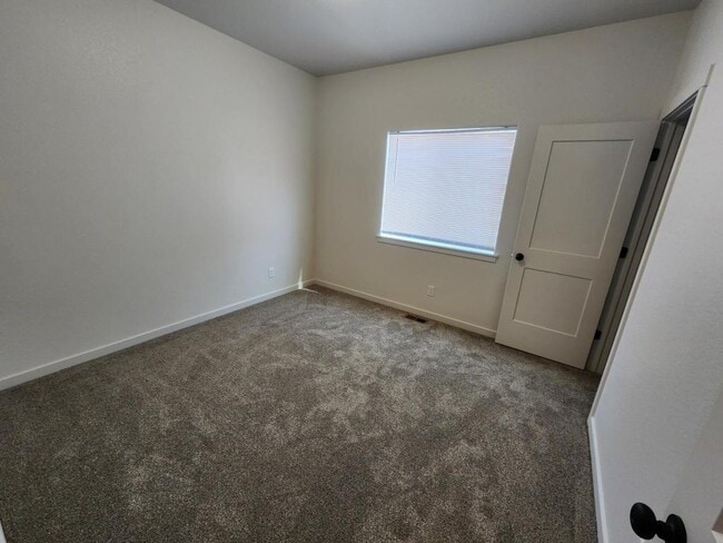 Building Photo - 1600 Carol Ann Wy