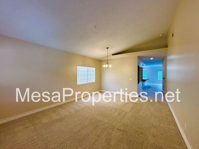 Foto del edificio - 13605 Spring Valley Pkwy
