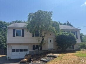 Building Photo - 753 Evergreen Ave