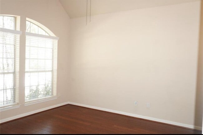 Building Photo - 26519 Longleaf Valley Dr