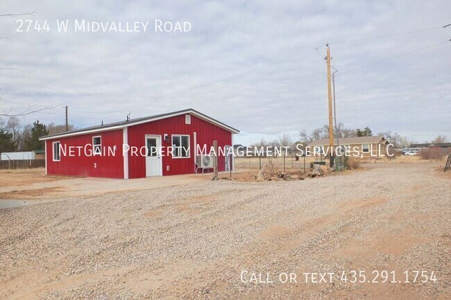 Foto del edificio - 2744 W Midvalley Rd